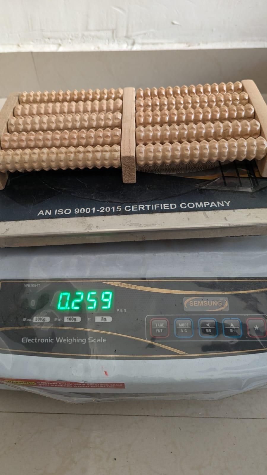 SoleCraft – Wooden Foot Therapy Roller